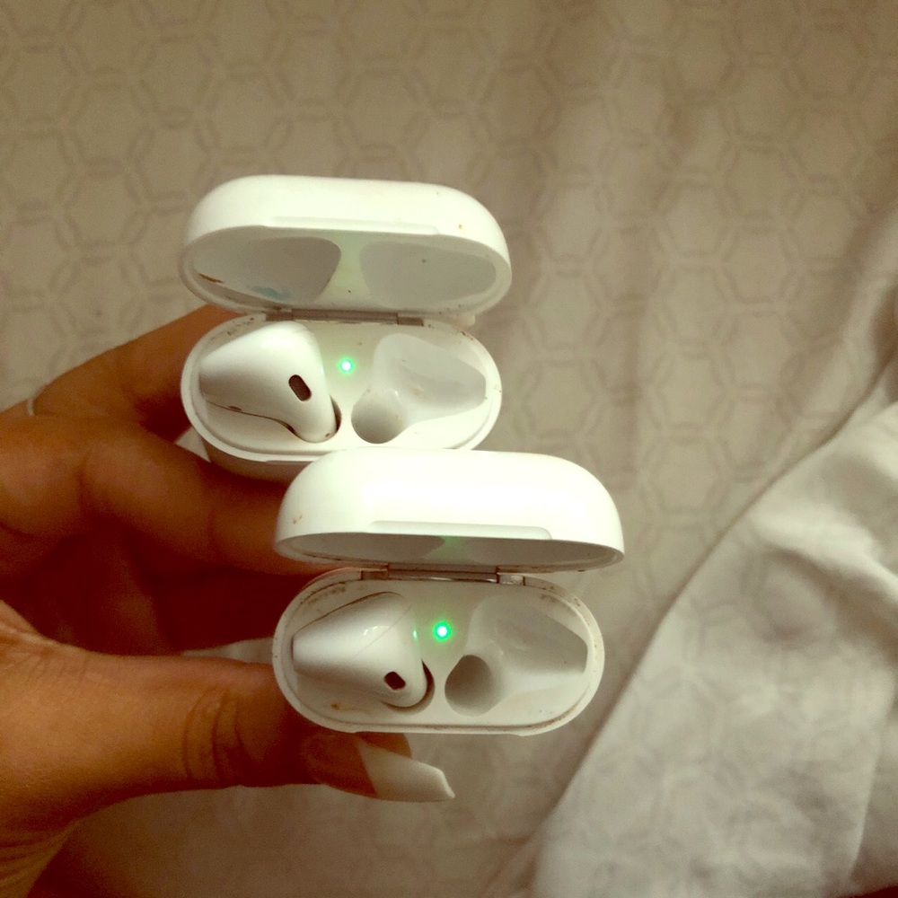 Apple AirPods